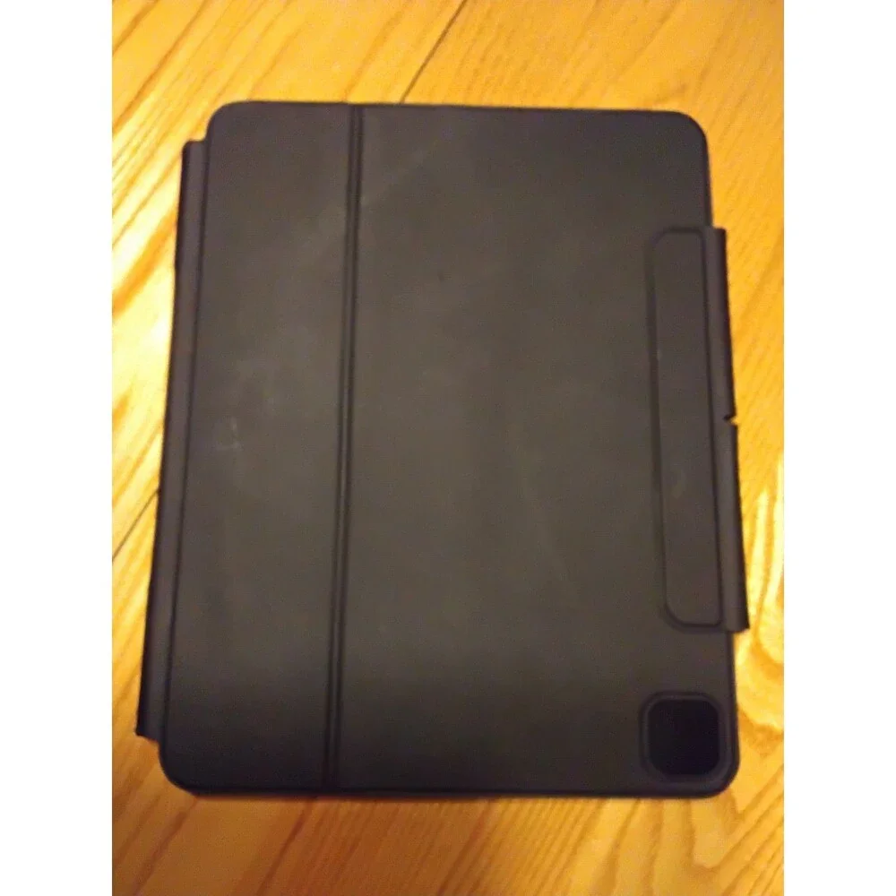 ESR Rebound Magnetic Keyboard Case iPad Pro Wired Use Only Charge Not Verified